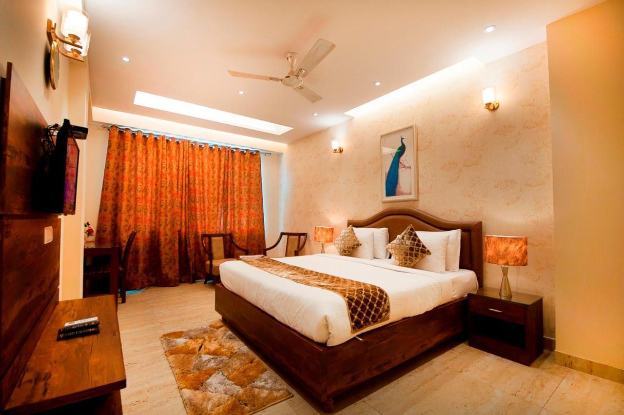 Imperial Apartments Huda City Gurgaon Dış mekan fotoğraf