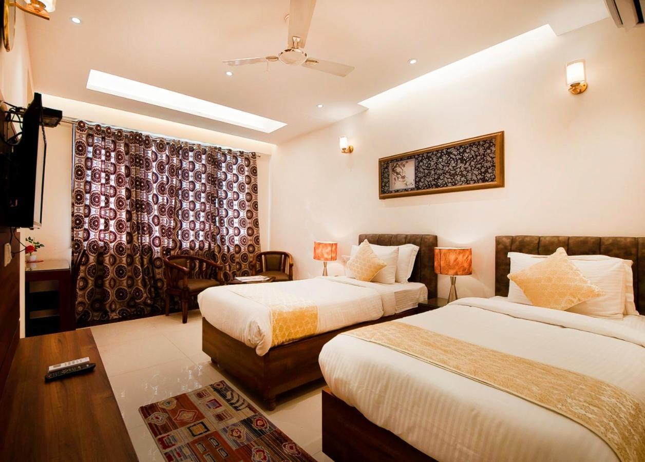 Imperial Apartments Huda City Gurgaon Dış mekan fotoğraf