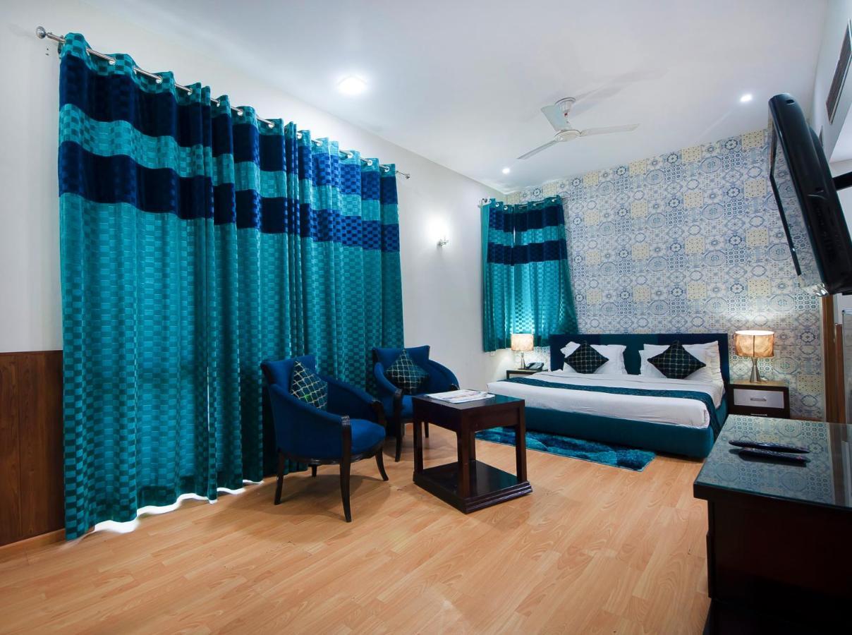 Imperial Apartments Huda City Gurgaon Dış mekan fotoğraf