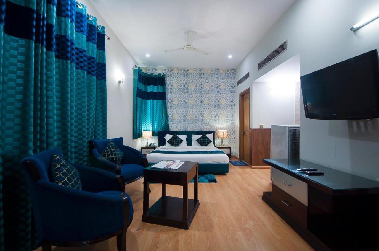 Imperial Apartments Huda City Gurgaon Dış mekan fotoğraf